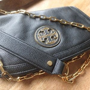 Classic tory burch bag
